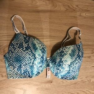 Victoria Secret Mermaid Print T-Shirt Push Up Bra